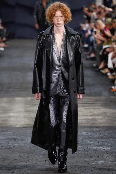 Look 7